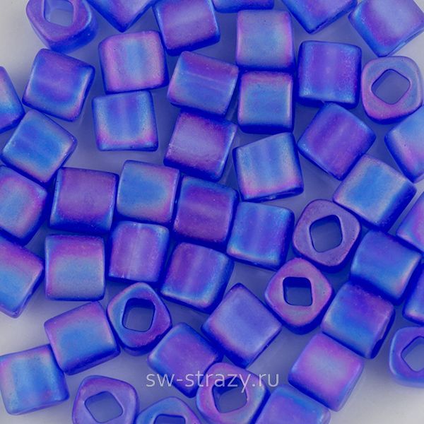 Бисер Cube 4 mm #0178F Матовый радужный, прозрачный сапфир